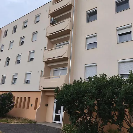 Napfeny Apartment Pápa