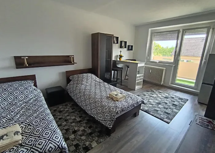 Apartament Napfeny *